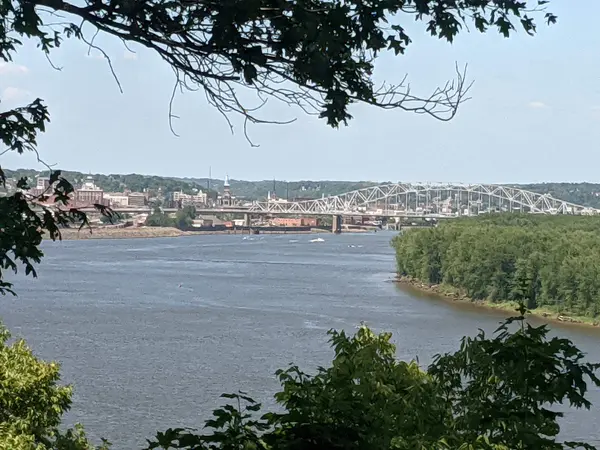 feature image of Why Families, Professionals, and Retirees Move to Dubuque, Iowa: A Complete Guide to Life Along the Mississippi River