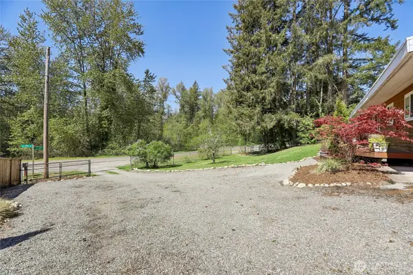 28601 SE 225th ST, Maple Valley, WA 98038