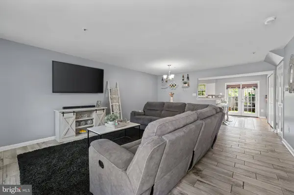1727 COUNTRYWOOD CT, Landover, MD 20785