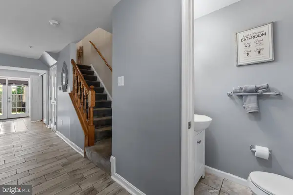 1727 COUNTRYWOOD CT, Landover, MD 20785