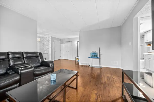 10511 S Roberts RD #2A, Palos Hills, IL 60465