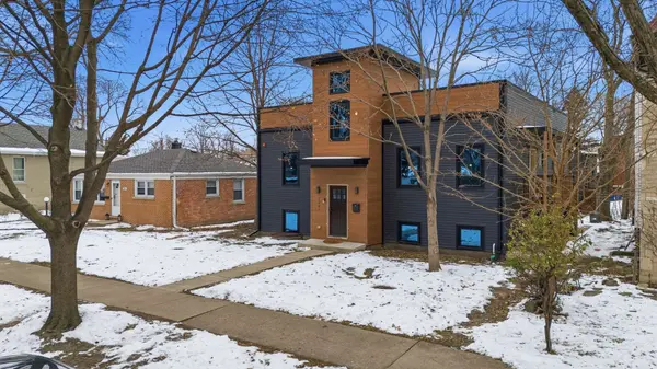 2307 Lake ST, Evanston, IL 60201
