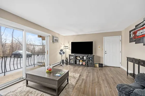 4809 ENGLE RD #1C, Alsip, IL 60803