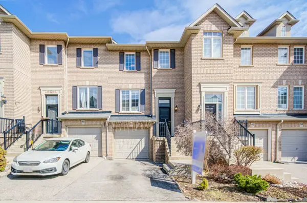 2280 Baronwood DR #66, Oakville, ON L6M 4Z5