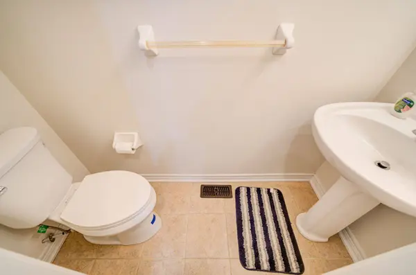 20 Everett ST, Markham, ON L6E 2A4