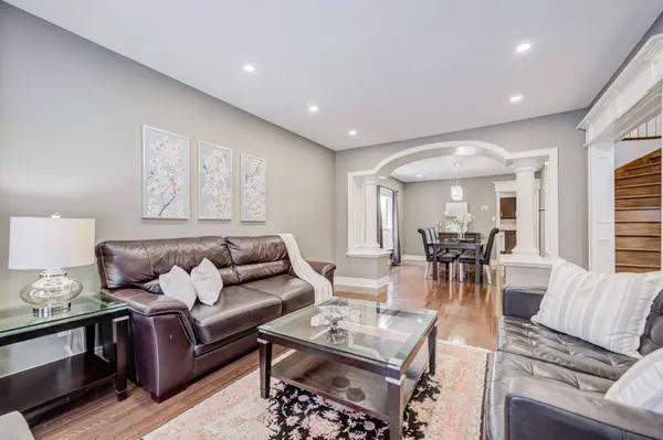 372 Greenock DR, Vaughan, ON L6A 1M5