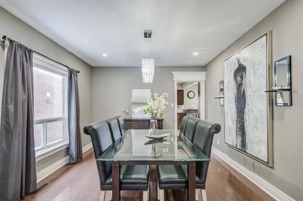 372 Greenock DR, Vaughan, ON L6A 1M5