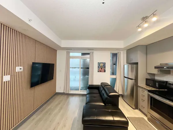 1 Climo LN #G11, Markham, ON L6E 0V8