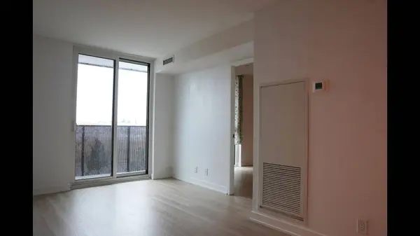30 Tretti WAY #217, Toronto C06, ON M3H 0E3