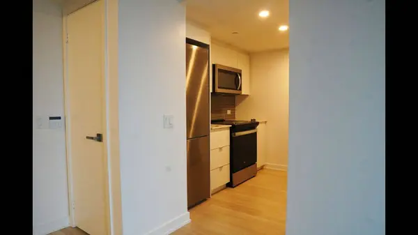 30 Tretti WAY #217, Toronto C06, ON M3H 0E3