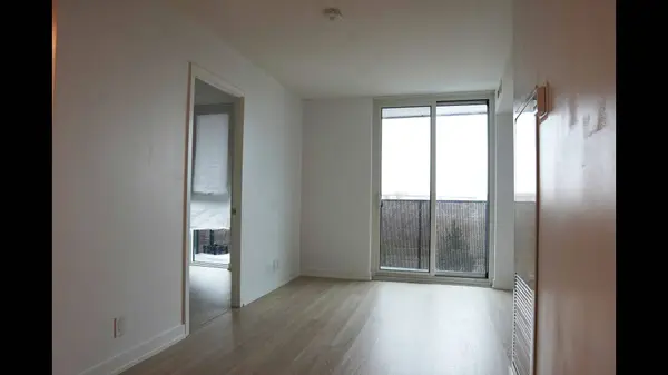 30 Tretti WAY #217, Toronto C06, ON M3H 0E3