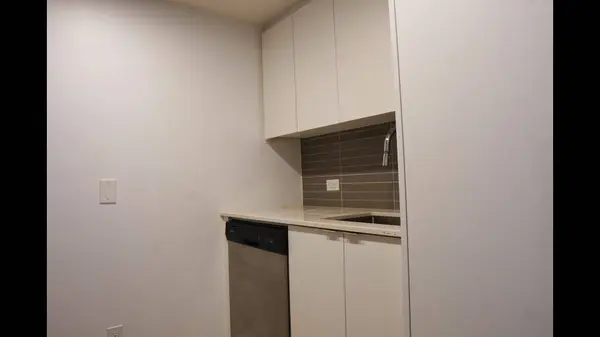 30 Tretti WAY #217, Toronto C06, ON M3H 0E3