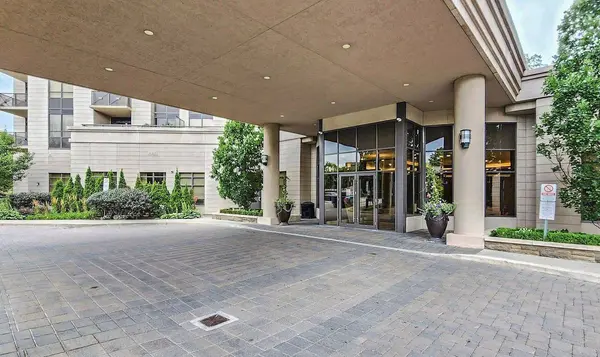 133 Wynford DR #808, Toronto C13, ON M3C 1K1