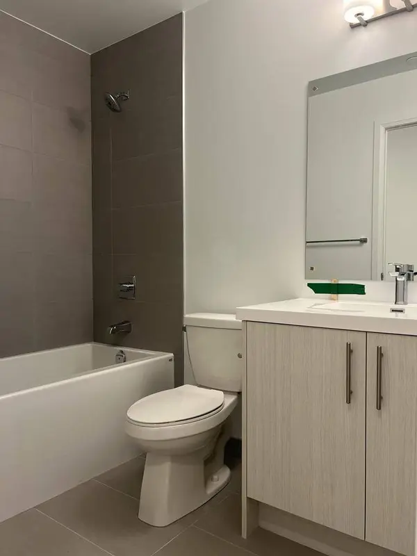 286 Main ST #1209, Toronto E02, ON M4C 4X4
