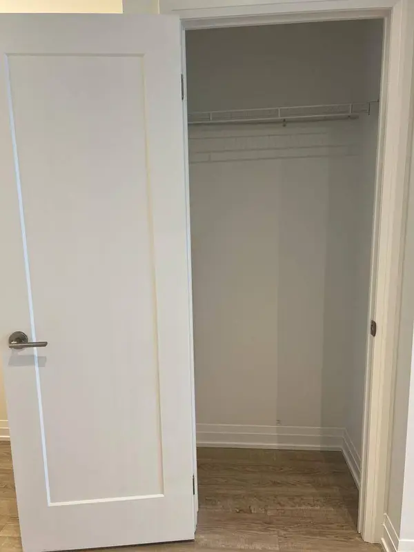 286 Main ST #1209, Toronto E02, ON M4C 4X4