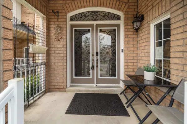3095 Tacc DR, Mississauga, ON L5M 0A9
