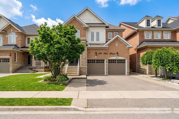 3095 Tacc DR, Mississauga, ON L5M 0A9