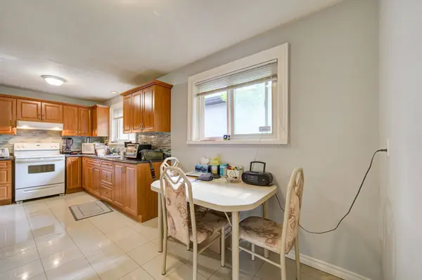 608 Rupert AVE, Whitchurch-stouffville, ON L4A 1W1