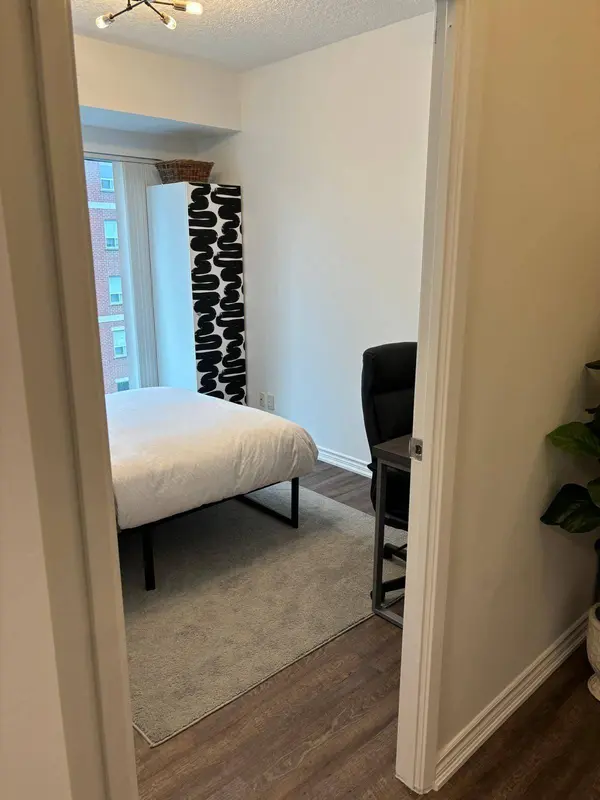 158 King ST #603, Waterloo, ON N2J 0E5
