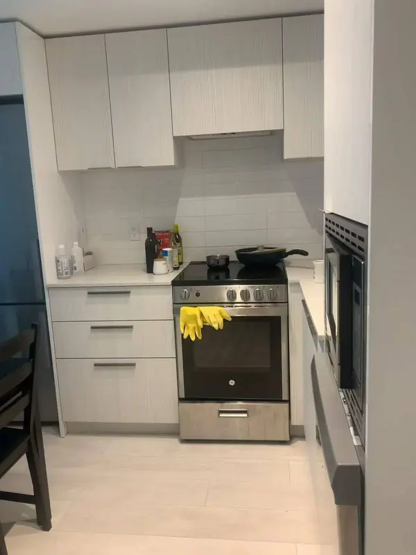 501 Yonge ST #1204, Toronto C08, ON M4Y 0G8