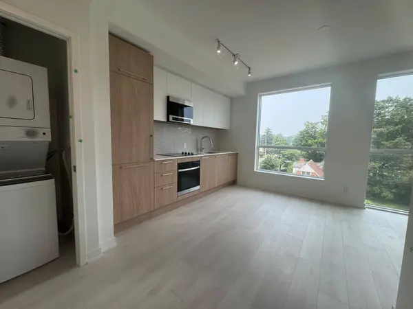 1381 Lakeshore RD E #431, Mississauga, ON L5E 1G6