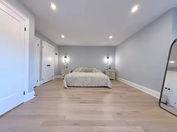 779 Mclaren ST, Newmarket, ON L3Y 8H3
