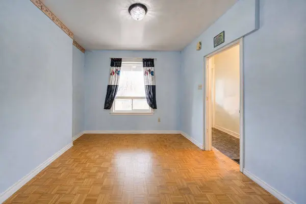 170 Wallace AVE, Toronto W02, ON M6H 1V2