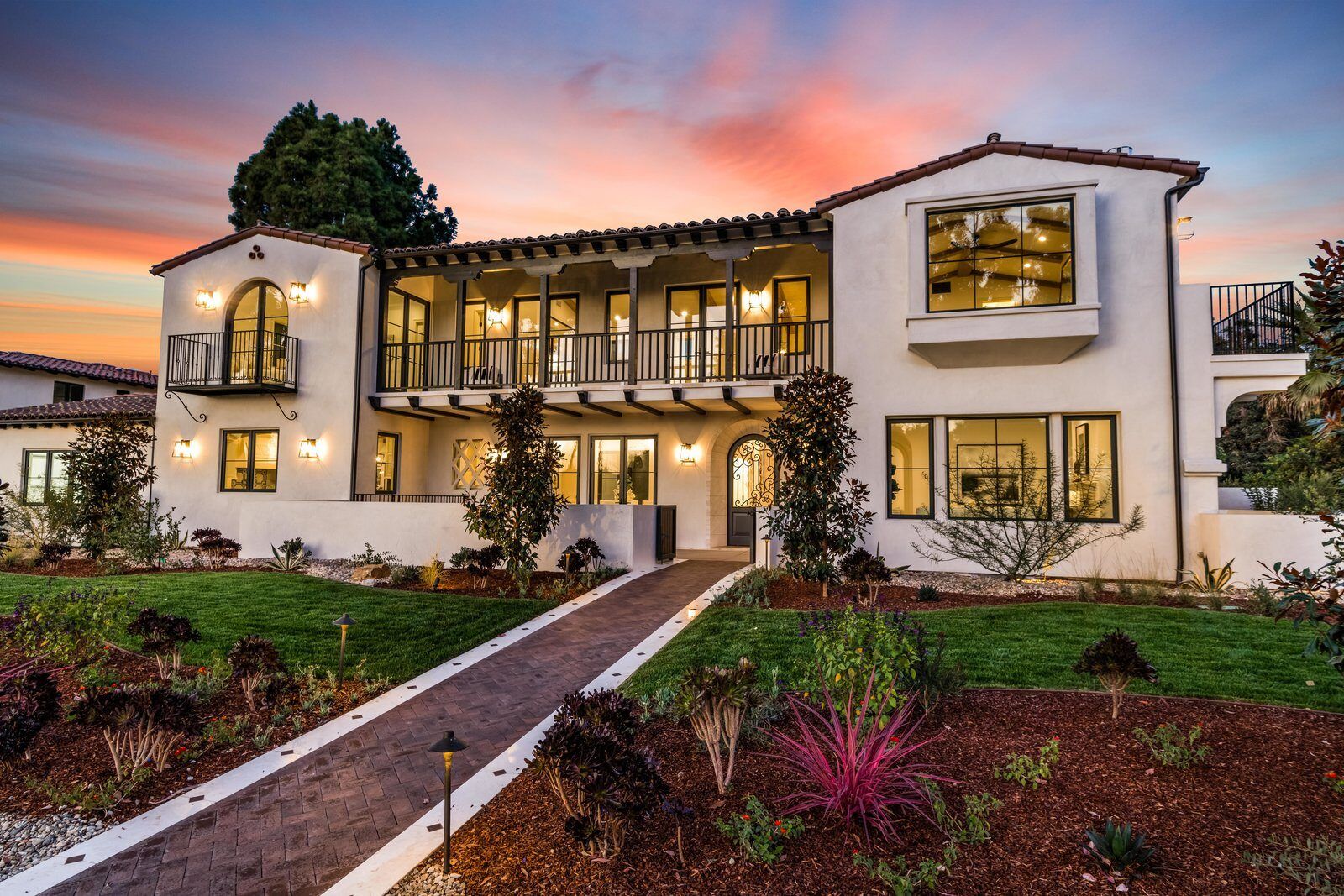 Spanish-style estate home in Palos Verdes Estates at twilight