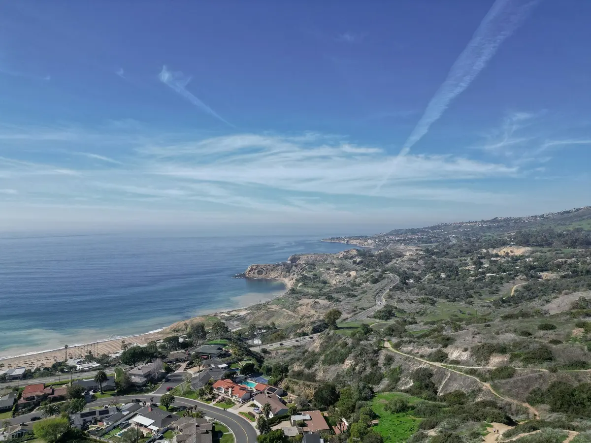 Aerial view west along the Rancho Palos Verdes south coast and Palos Verdes Drive South