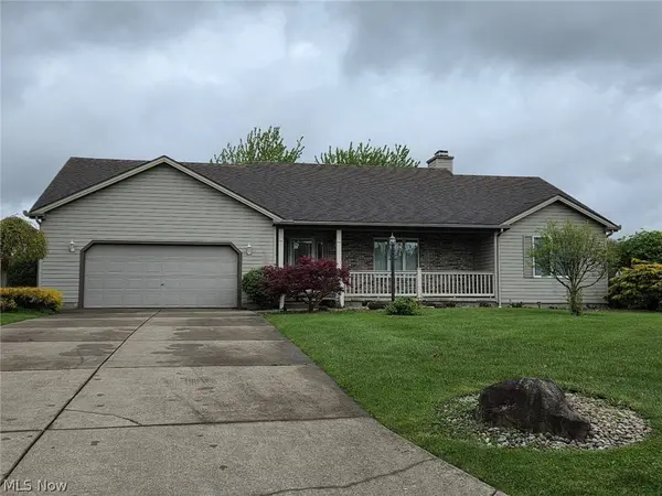 6364 E Harvest Ridge DR, Austintown, OH 44515