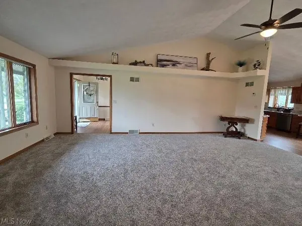 6364 E Harvest Ridge DR, Austintown, OH 44515