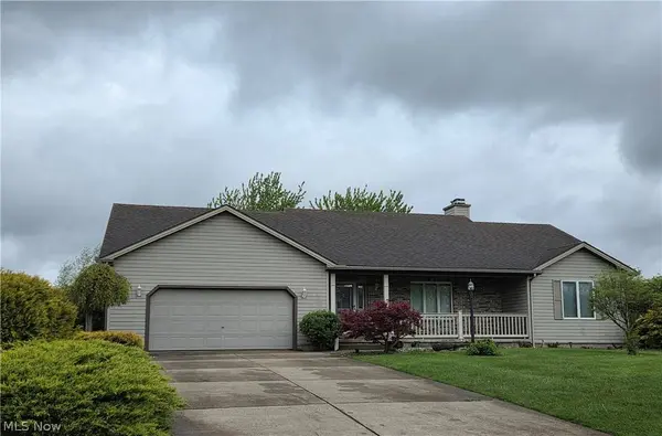 6364 E Harvest Ridge DR, Austintown, OH 44515