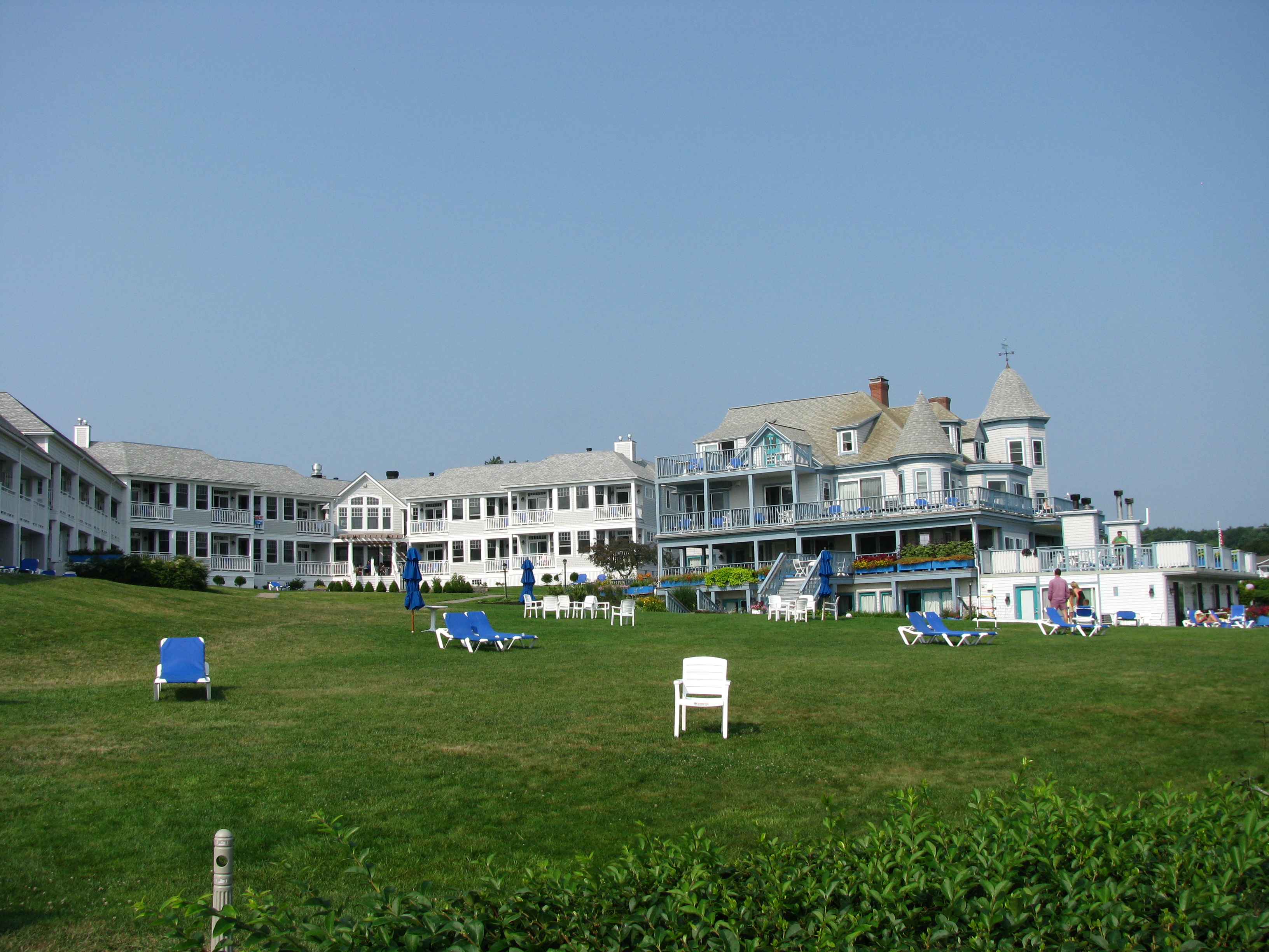 Beachmere_Inn_3