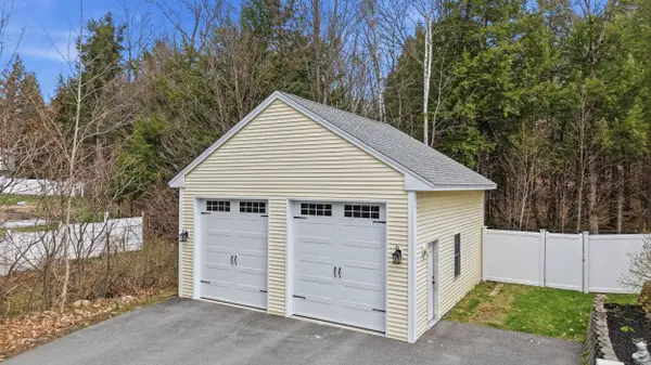 84 New Hampshire DR #000004, Webster, NH 03303