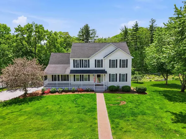13 Stirling AVE, Hooksett, NH 03106