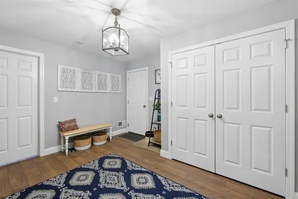 94 Mountain RD, Goffstown, NH 03045