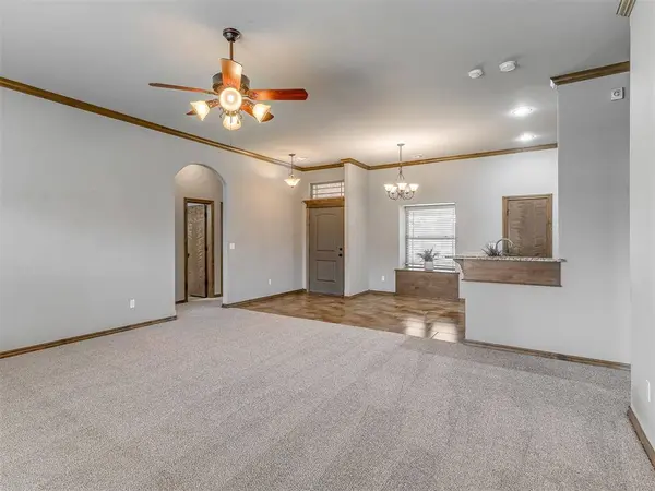 805 Bobcat TRL, Yukon, OK 73099