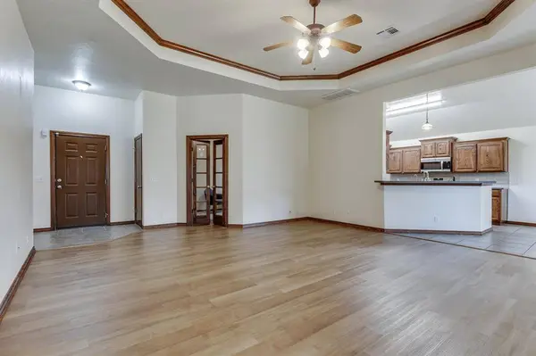 11112 SW 6th, Yukon, OK 73099