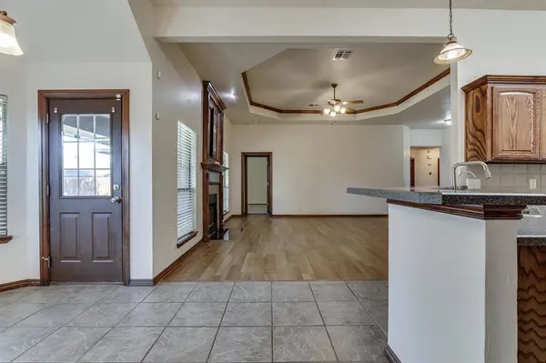 11112 SW 6th, Yukon, OK 73099