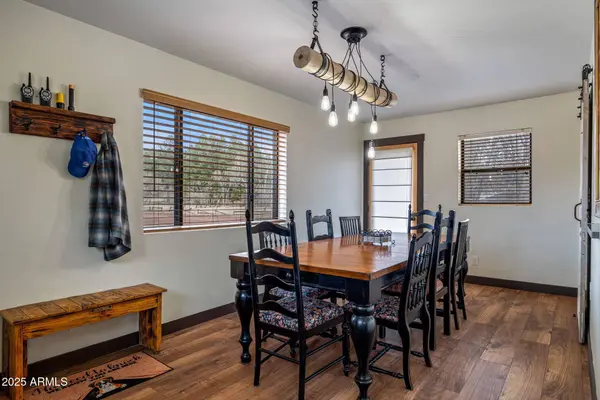 552 RIM Drive, Pinedale, AZ 85934