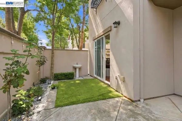 44 S Alonsa Ln, Mountain House, CA 95391