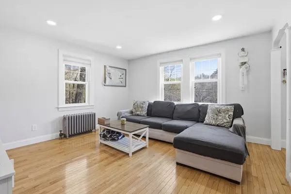 145 Boylston Cir, Shrewsbury, MA 01545