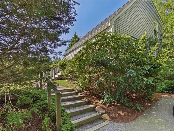 139 South St, Plymouth, MA 02360
