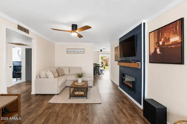 1608 W ALAMO Drive, Chandler, AZ 85224