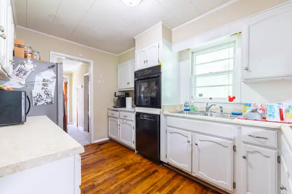 2501 Pineknoll St, Opelika, AL 36804-7529