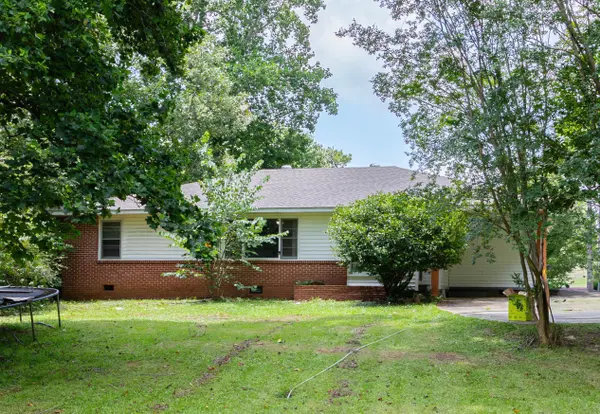 2501 Pineknoll St, Opelika, AL 36804-7529