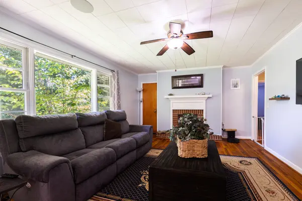 2501 Pineknoll St, Opelika, AL 36804-7529