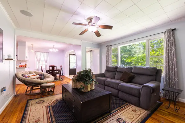 2501 Pineknoll St, Opelika, AL 36804-7529
