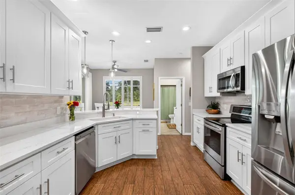 3825 SALIDA DELSOL DR, Ruskin, FL 33573
