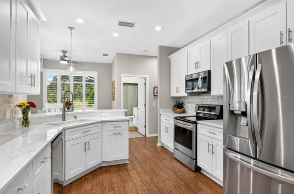 3825 SALIDA DELSOL DR, Ruskin, FL 33573